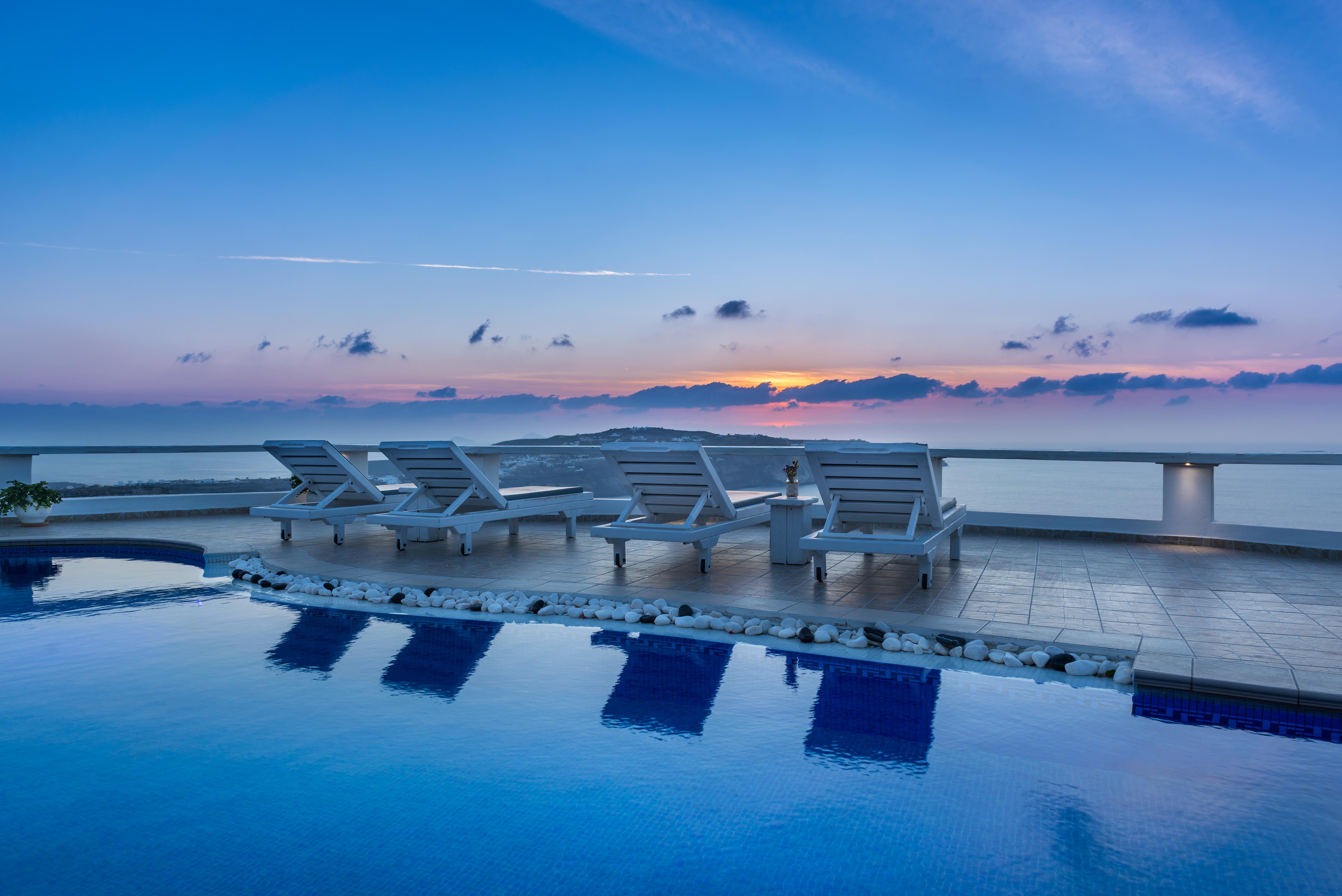 Athermi Suites - Adults Only Fira  Exteriör bild