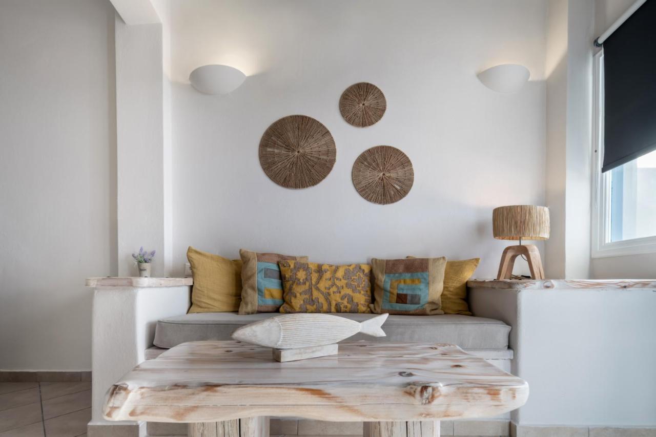Athermi Suites - Adults Only Fira  Exteriör bild